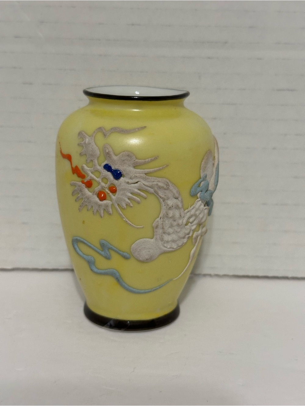 Japanese Moriage Dragonware Porcelain Vase 4” Tall #5